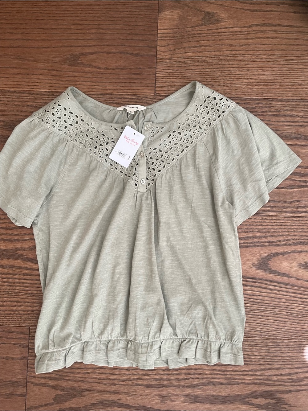 NWT Lucky Brand Women's Green Short Sleeve T-Shirt blouse shirt eyelet Detail M